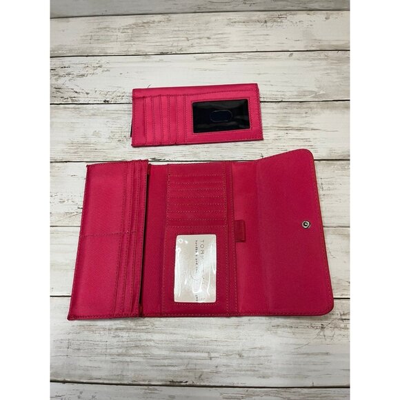 Tommy Hilfiger Trifold Wallet Clutch - Picture 5 of 11